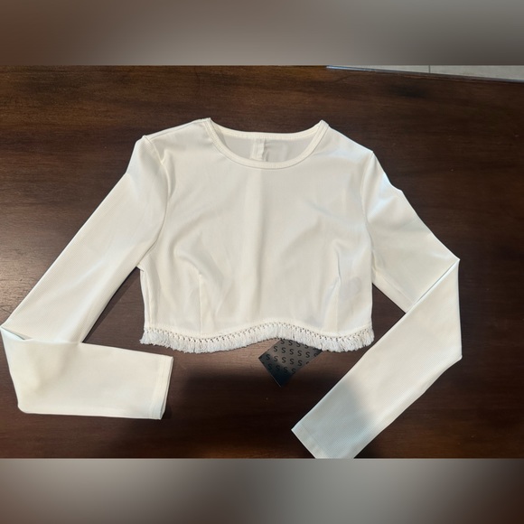 Fringe Trim Cropped T-Shirt - Picture 6 of 7